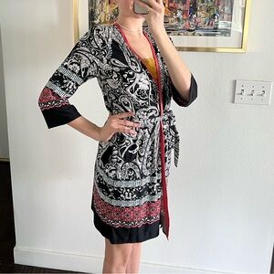 Linea Donatella Black and Pink Paisley Robe